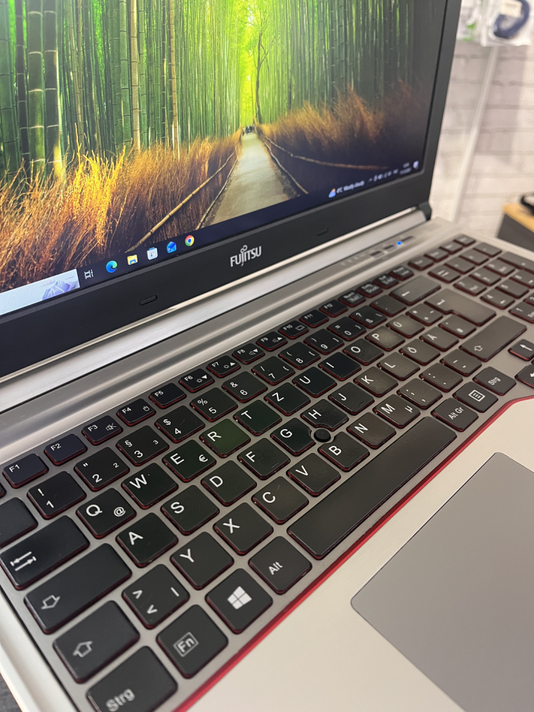 fujitsu celsius h760 i5 6440hq 16 ram 512 ssd nvidia quardro m600m